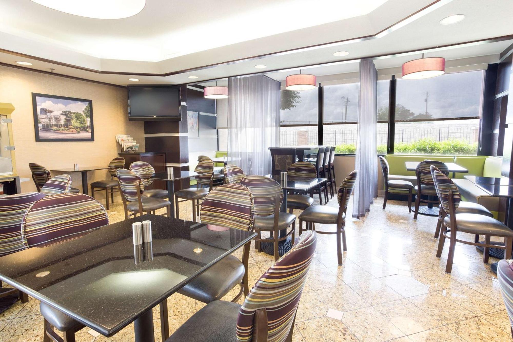 Drury Inn & Suites Atlanta מורו מראה חיצוני תמונה